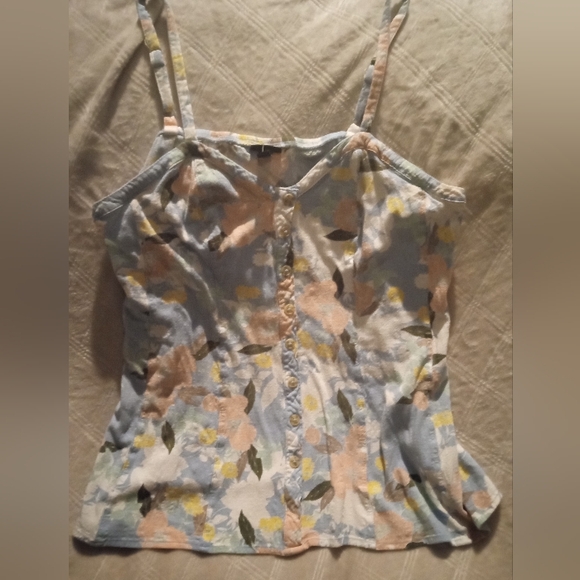 Torrid Floral Women's Top - Multicolor - Picture 1 of 3